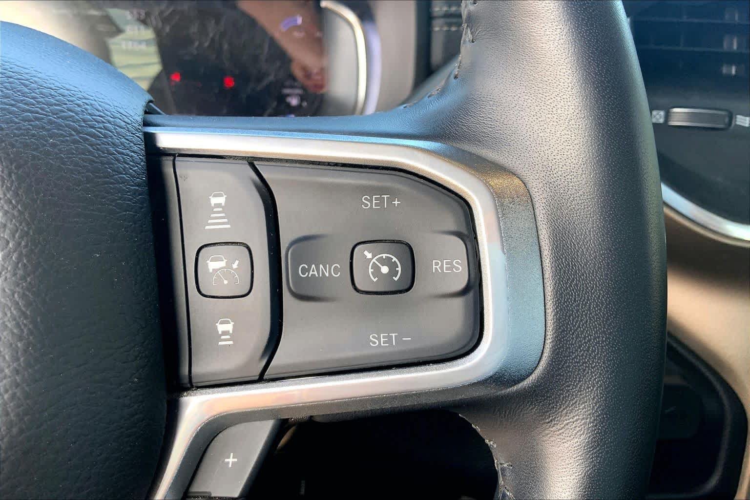 Used 2024 RAM 2500 Laramie w/ Safety Group AWD/4WD image 25