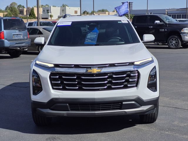 Used 2025 Chevrolet Equinox LT w/ Convenience Package II FWD image 2