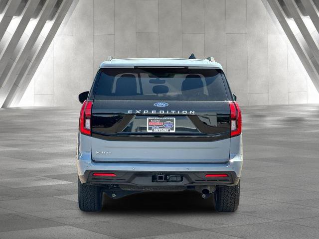 Certified 2025 Ford Expedition Active AWD/4WD image 4
