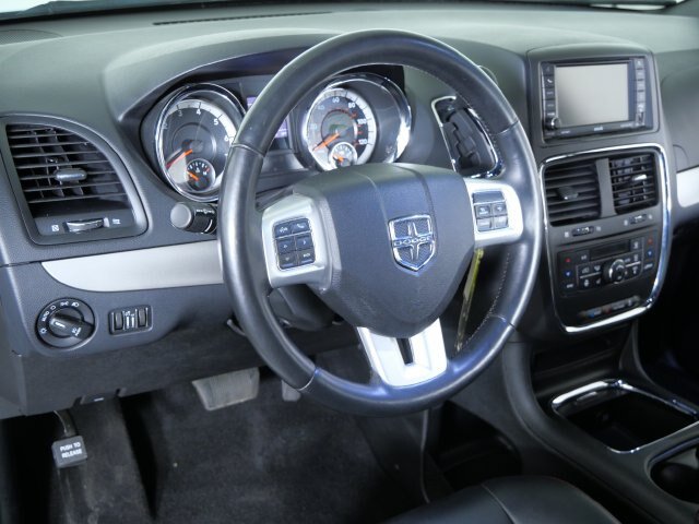 Used 2017 Dodge Grand Caravan GT FWD image 19