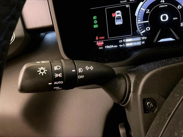 Used 2025 Toyota Tundra Platinum AWD/4WD image 30