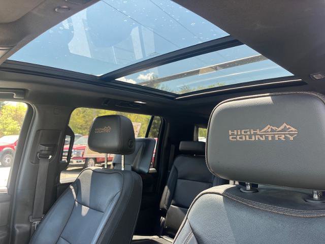 Used 2021 Chevrolet Suburban High Country w/ Premium Package image 8