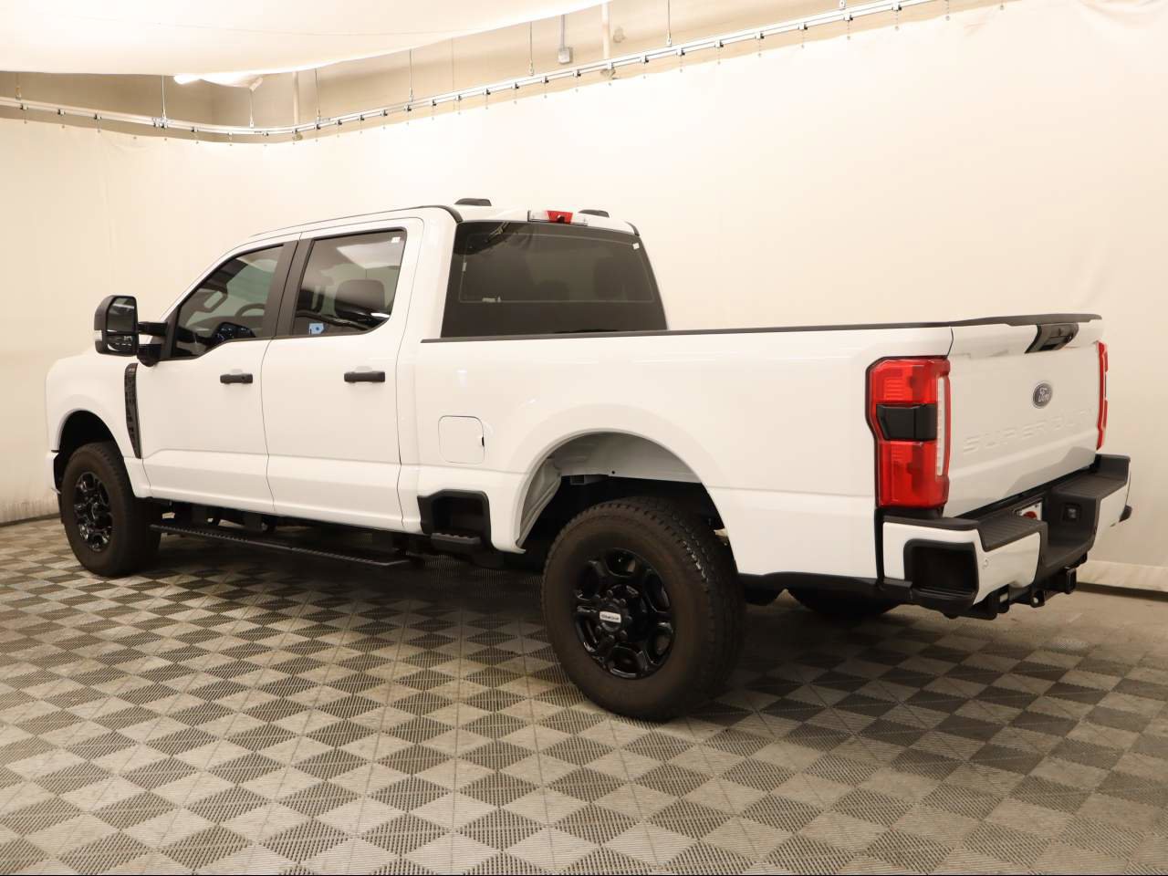 Certified 2025 Ford F250 XL w/ STX Appearance Package image 4