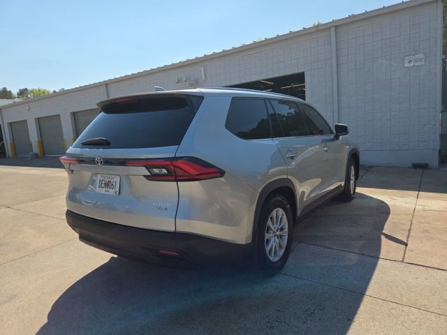 Used 2024 Toyota Grand Highlander XLE image 9