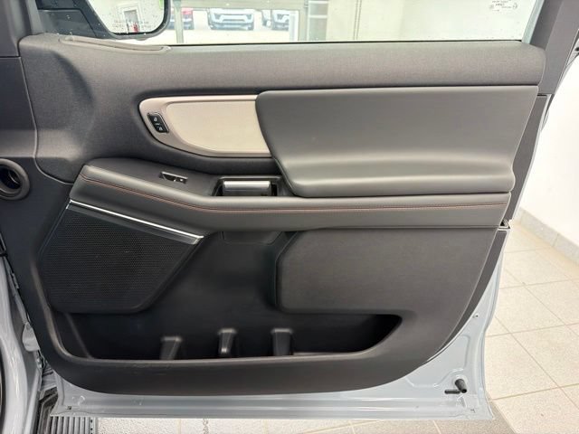 Certified 2025 Ford Expedition Active AWD/4WD image 21