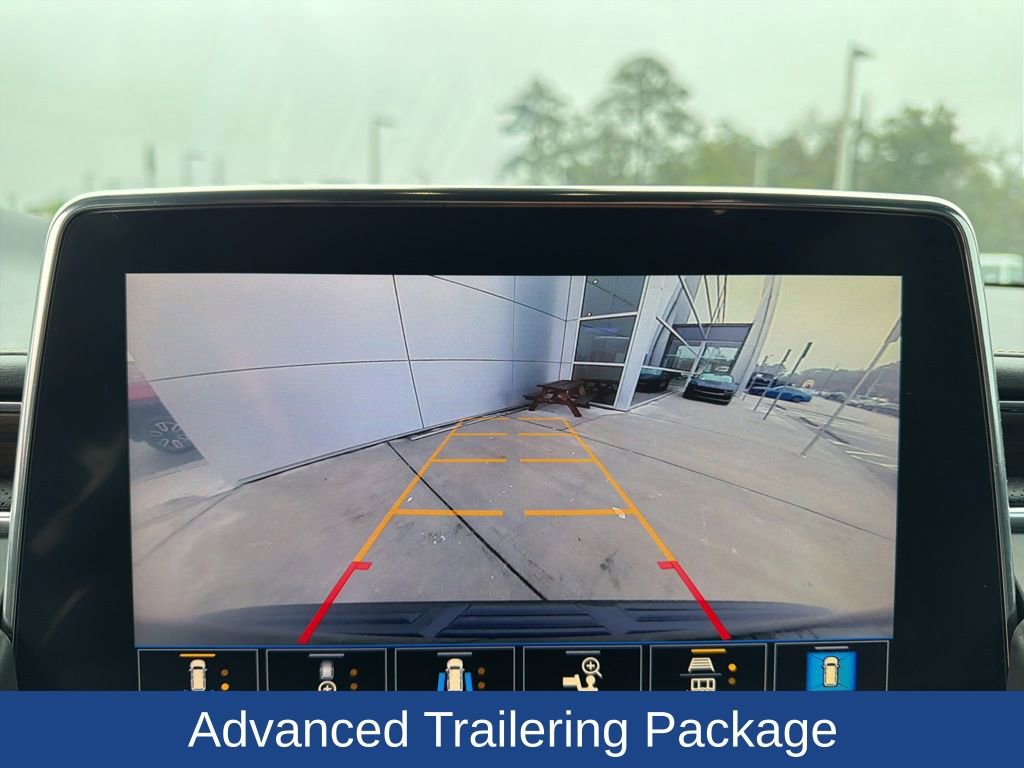 Used 2021 Chevrolet Tahoe Premier w/ Premium Package image 26