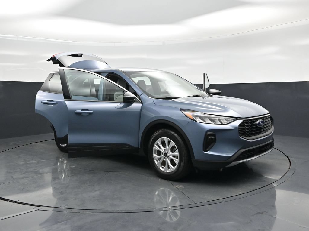 Certified 2024 Ford Escape Active FWD image 30