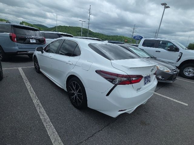 Used 2023 Toyota Camry SE FWD image 13