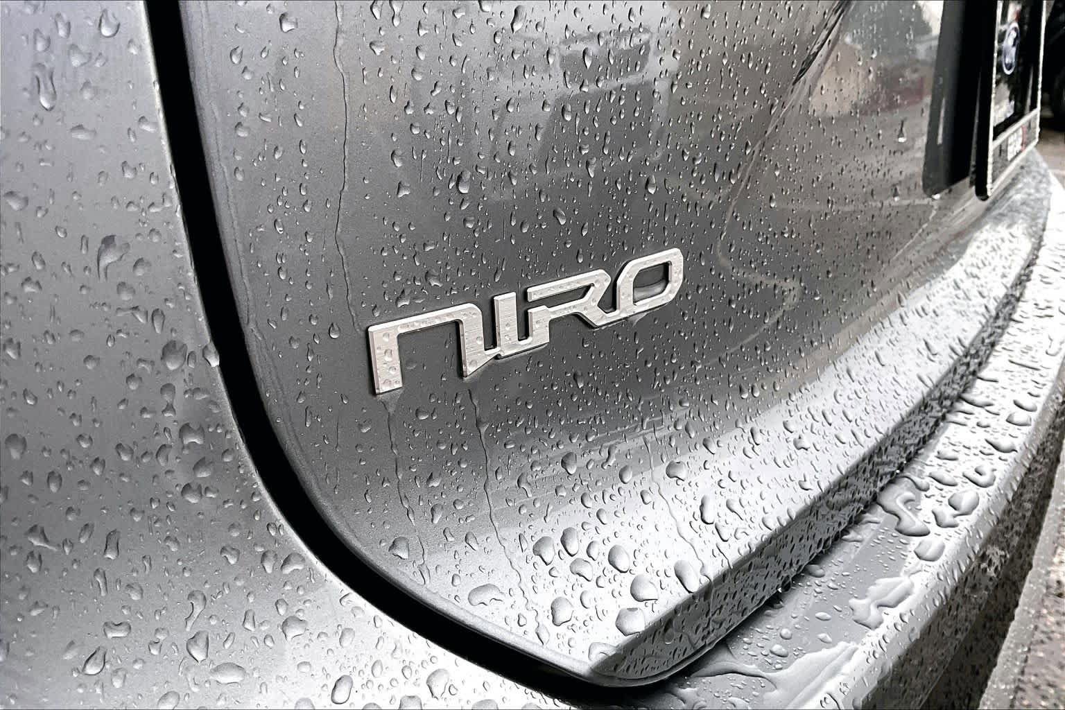 Used 2023 Kia Niro EX FWD image 10