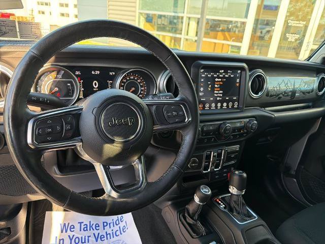 Used 2018 Jeep Wrangler Unlimited Sahara AWD/4WD image 18
