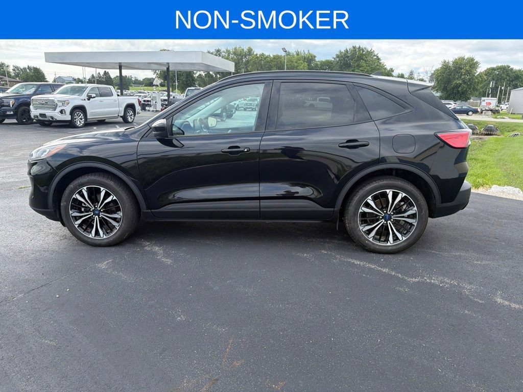 Certified 2021 Ford Escape SEL w/ SEL Stealth AWD Package image 7