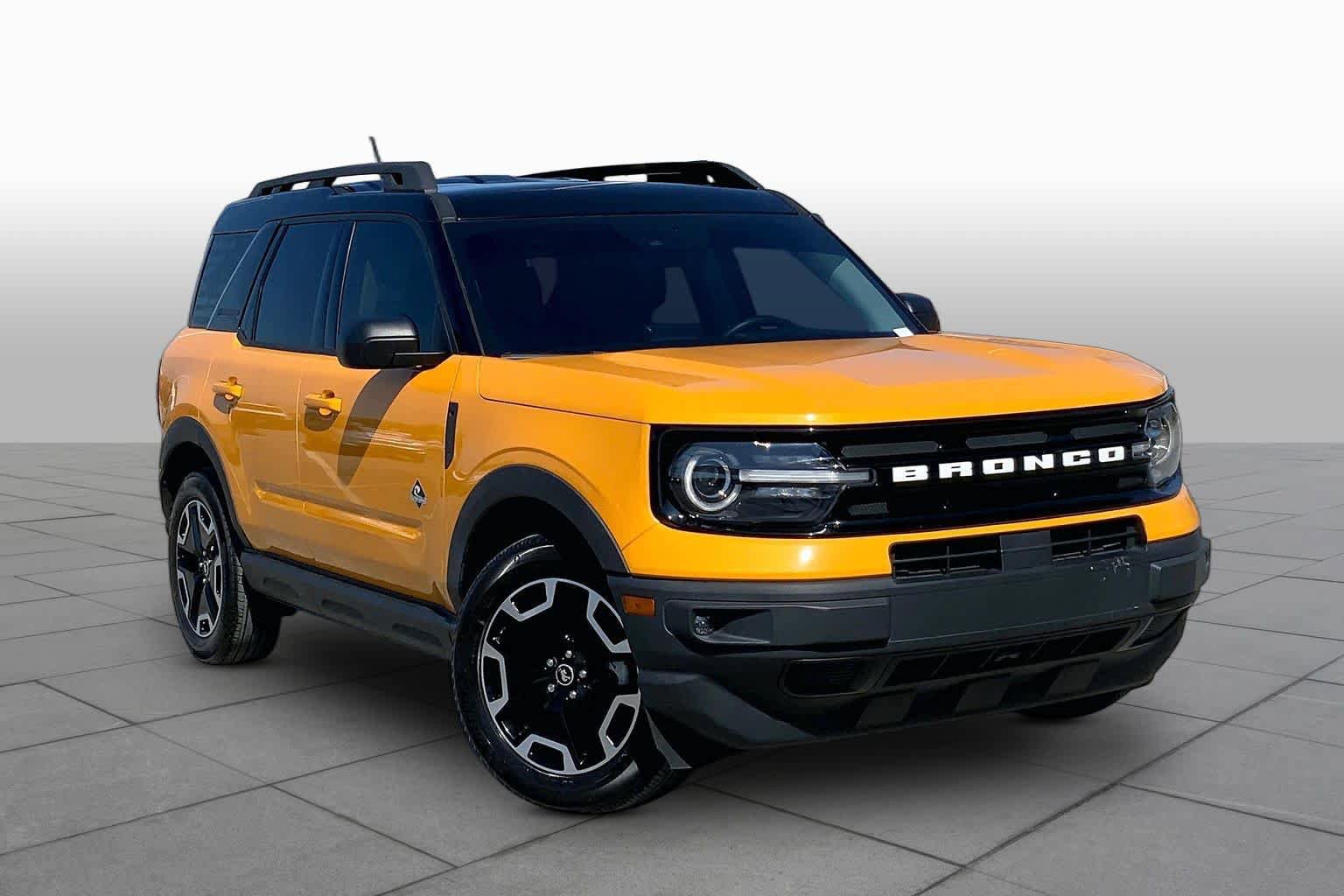 Certified 2022 Ford Bronco Sport Outer Banks w/ Tech Package AWD/4WD image 3