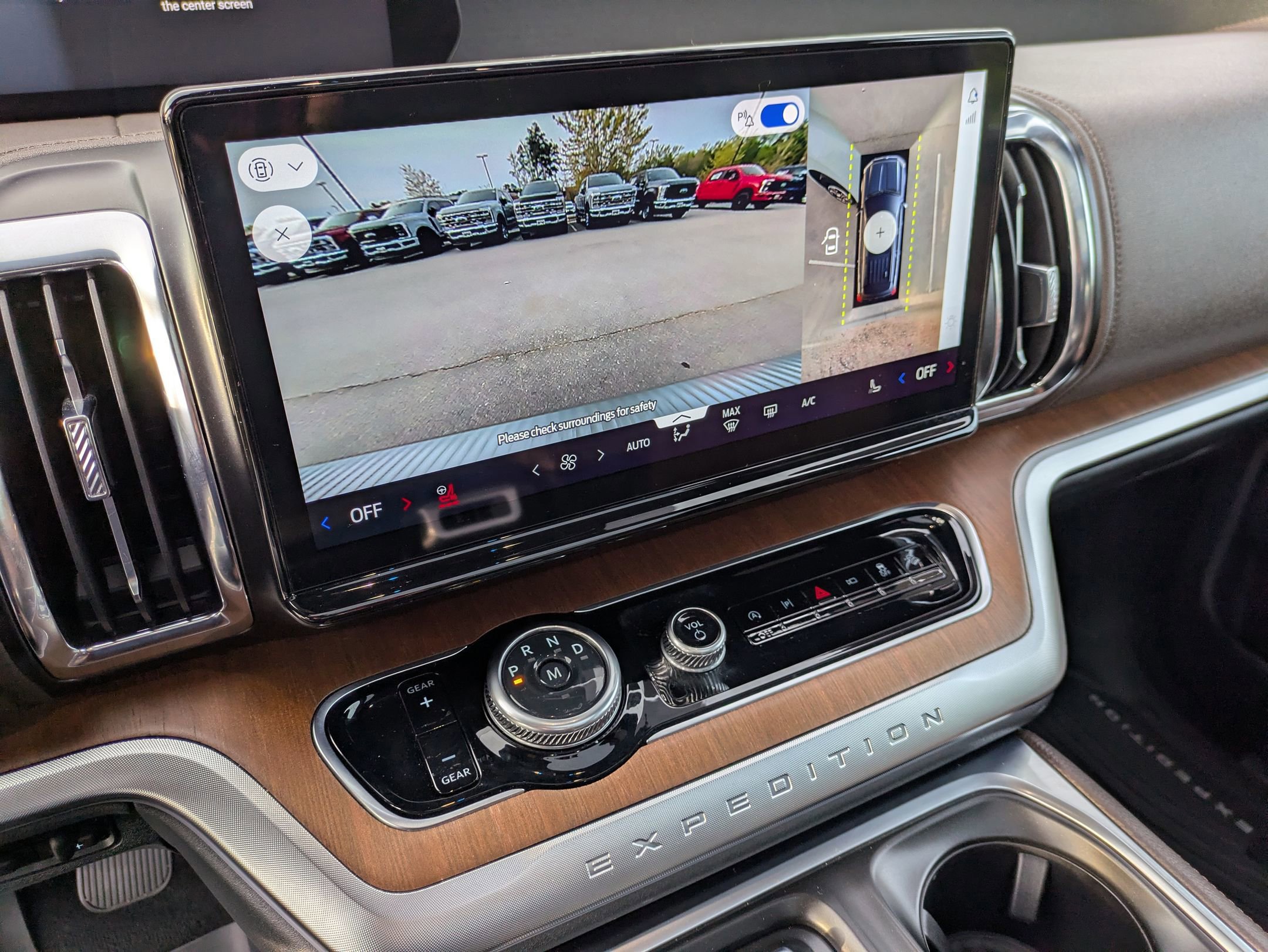 Certified 2025 Ford Expedition King Ranch image 25