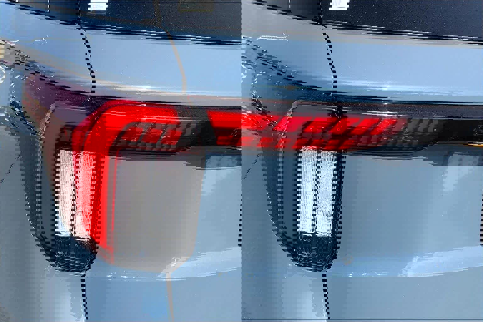 Certified 2025 Ford Explorer ST w/ Sun And Sound Package image 28