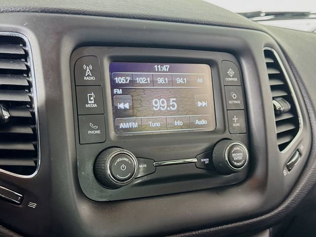 Used 2018 Jeep Compass Latitude w/ Cold Weather Group image 14