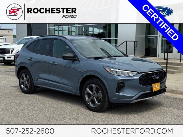 Certified 2024 Ford Escape ST-Line w/ Tech Pack #1 AWD/4WD image 1