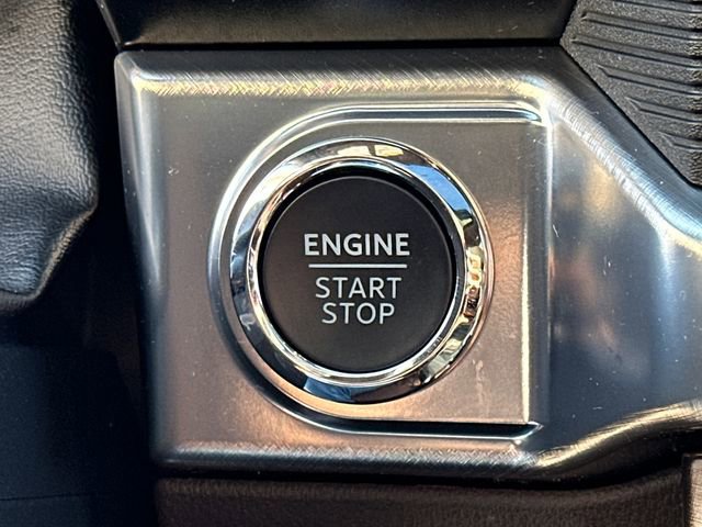 Certified 2025 Ford F150 King Ranch AWD/4WD image 38