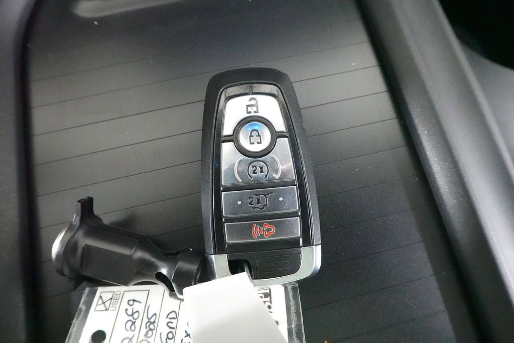 Certified 2025 Ford Expedition Active AWD/4WD image 23