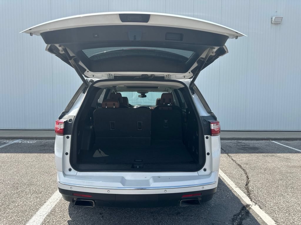 Used 2018 Chevrolet Traverse High Country AWD/4WD image 25