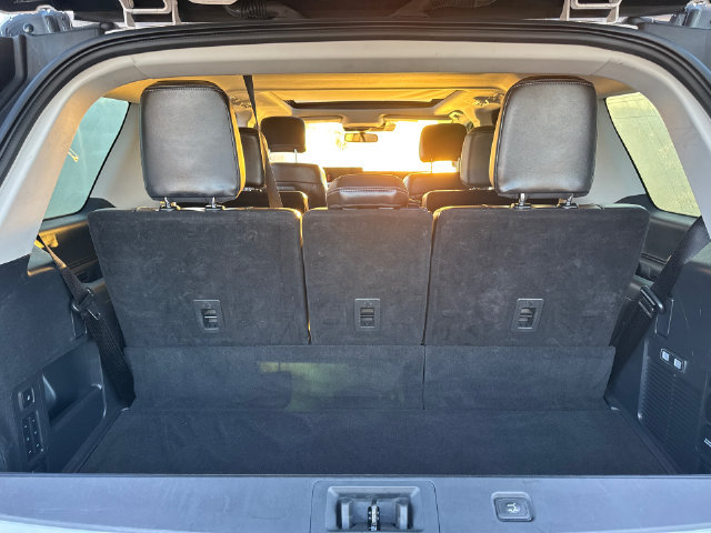 Certified 2025 Ford Expedition Platinum AWD/4WD image 9