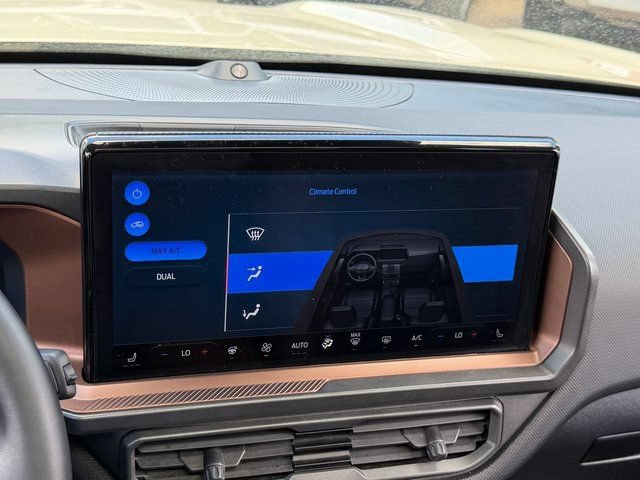 Certified 2025 Ford Bronco Sport Outer Banks w/ Outer Banks Tech Package+ AWD/4WD image 25