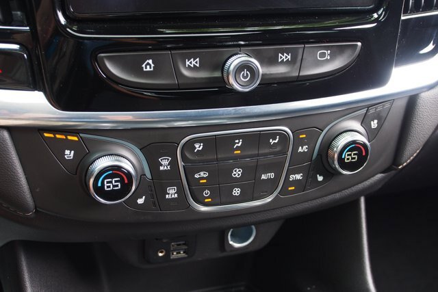 Used 2023 Chevrolet Traverse High Country FWD image 30