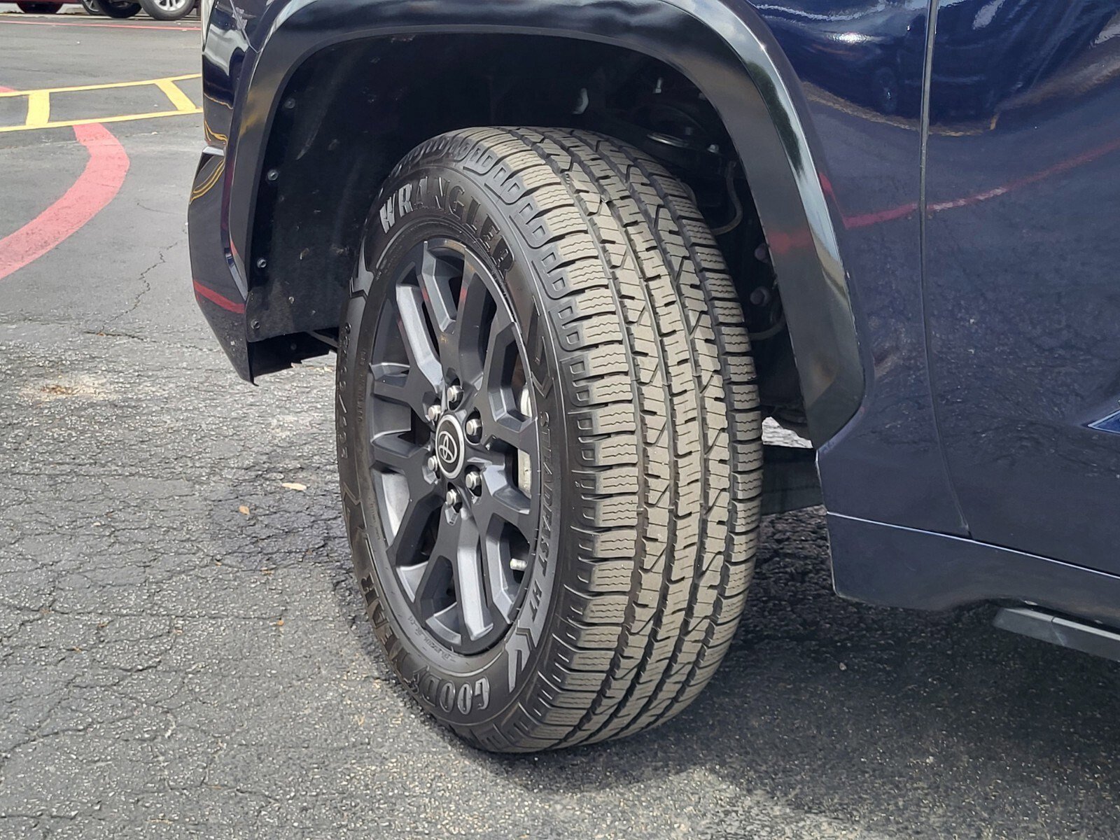 Used 2023 Toyota Tundra Platinum image 33