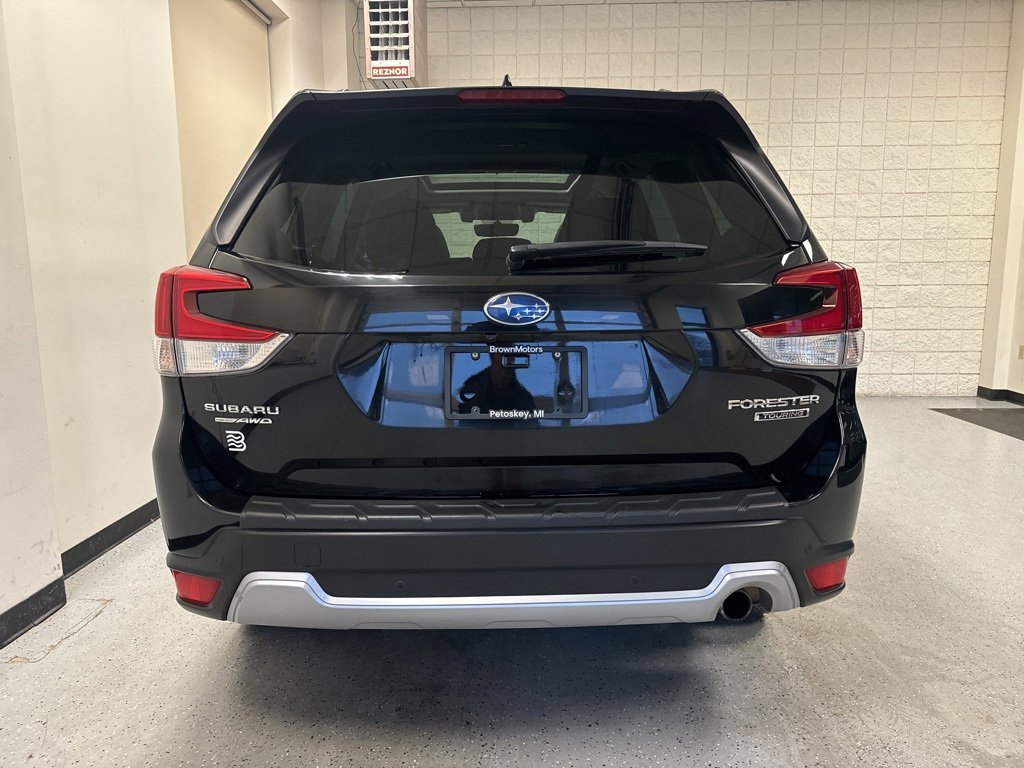 Used 2021 Subaru Forester Touring image 6