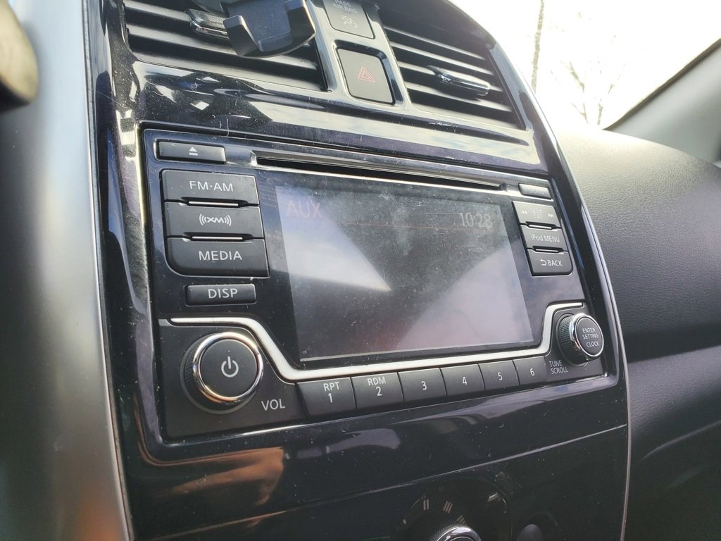 Used 2018 Nissan Versa SV w/ SV Special Edition Package image 22