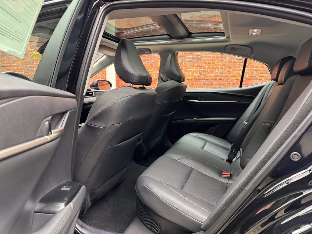 Used 2025 Toyota Camry XLE w/ Premium Plus Package AWD/4WD image 25