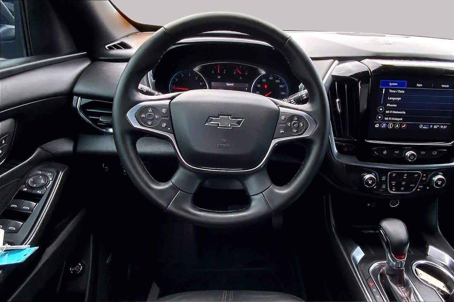 Used 2023 Chevrolet Traverse RS FWD image 6