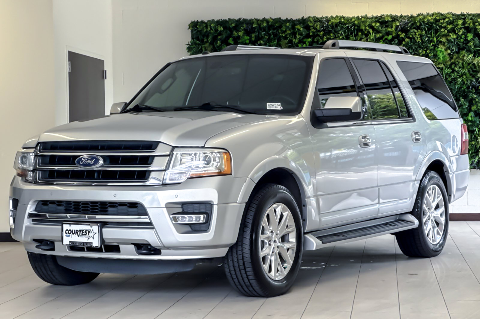 Certified 2017 Ford Expedition Limited AWD/4WD image 8