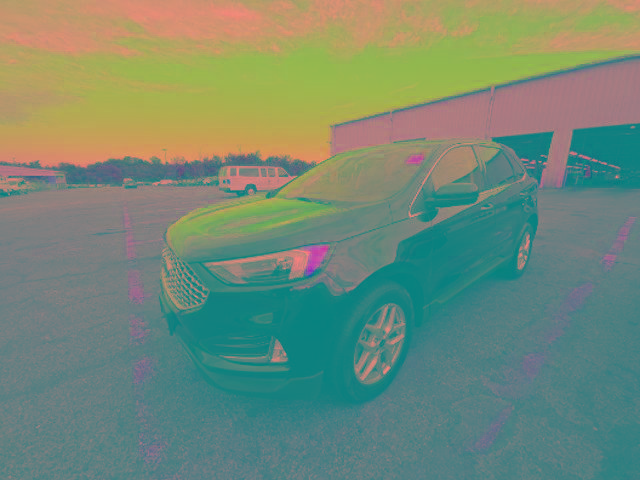 Certified 2024 Ford Edge SEL w/ Convenience Package AWD/4WD image 3