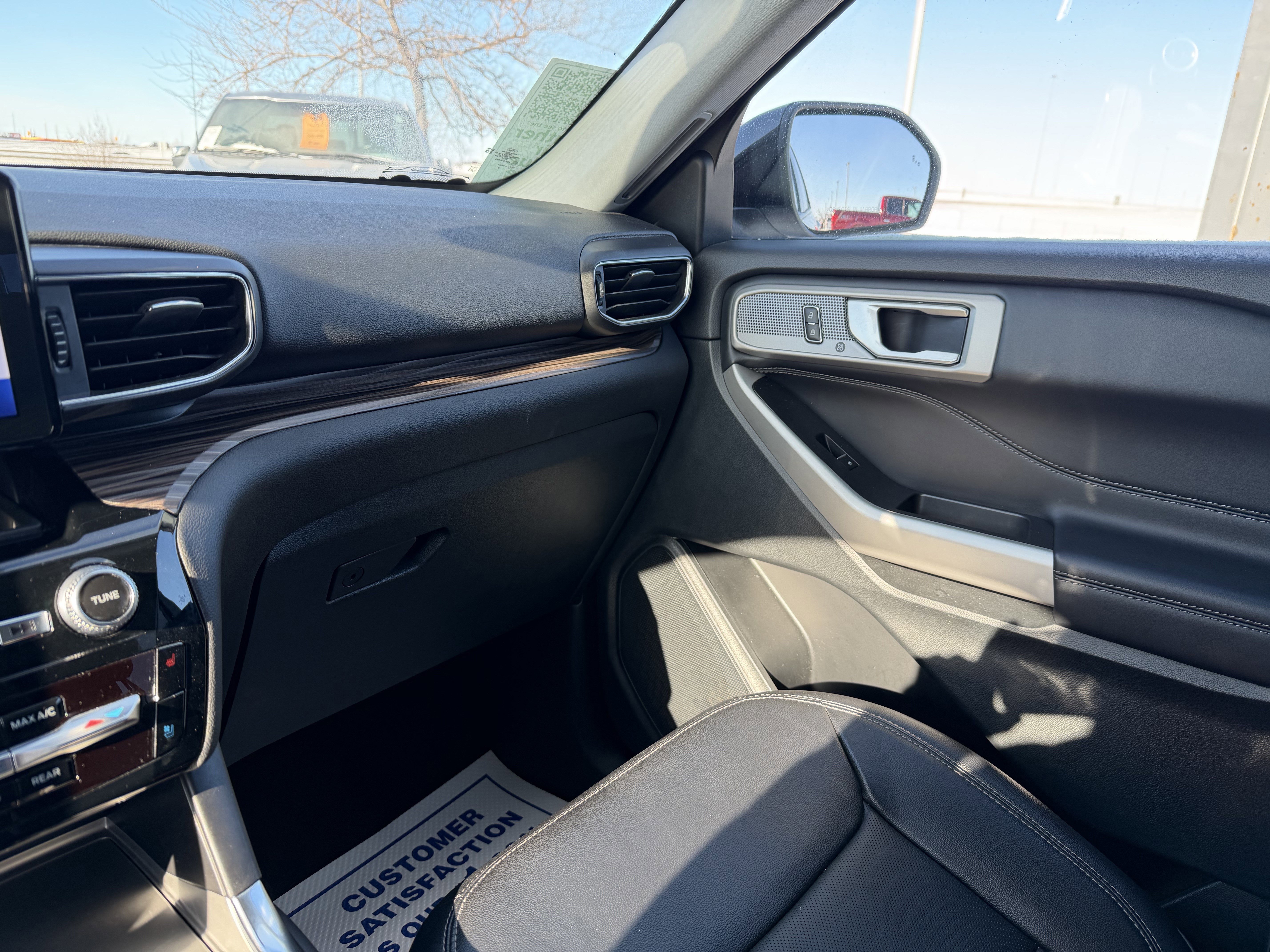 Certified 2023 Ford Explorer Limited w/ Equipment Group 301A image 11