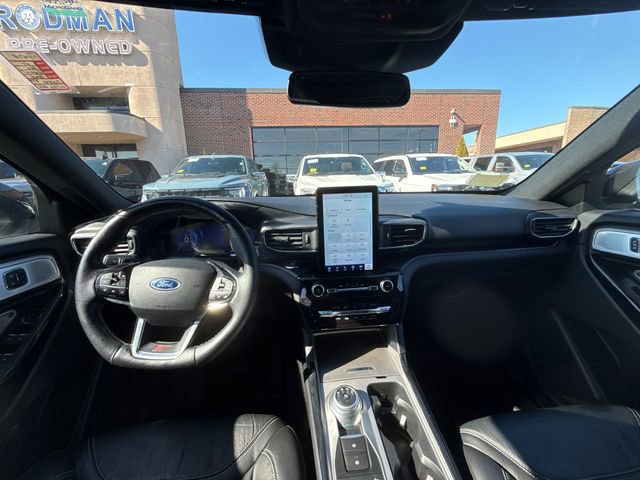 Certified 2021 Ford Explorer ST w/ ST Street Pack image 16