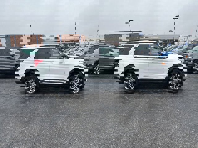 Certified 2023 Ford Explorer XLT w/ Equipment Group 202A image 2