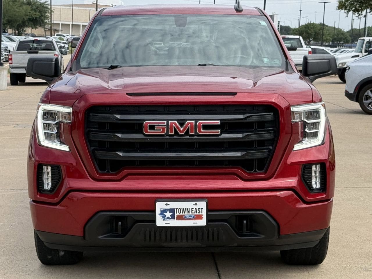 Used 2021 GMC Sierra 1500 Elevation w/ X31 Off-Road Package AWD/4WD image 8