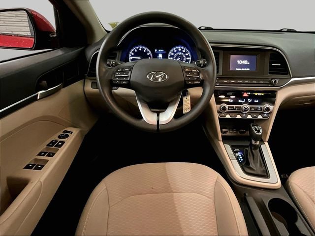 Used 2020 Hyundai Elantra SE FWD image 5