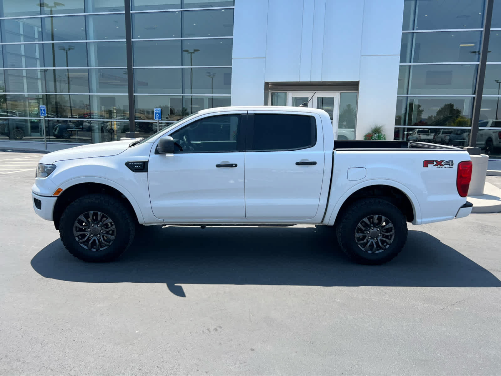 Certified 2020 Ford Ranger XLT w/ FX4 Off-Road Package AWD/4WD image 12