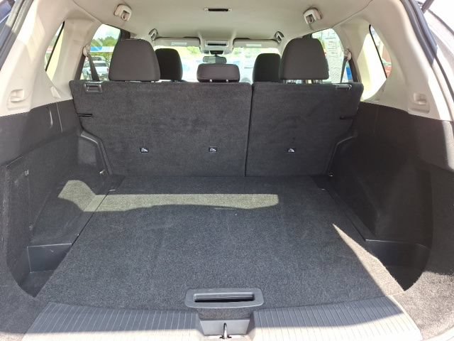Used 2024 Nissan Rogue S FWD image 27