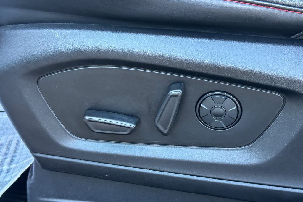 Certified 2025 Ford Explorer ST AWD/4WD image 30