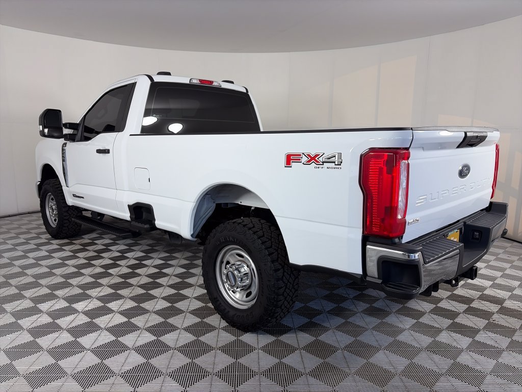 Certified 2025 Ford F250 XL AWD/4WD image 5