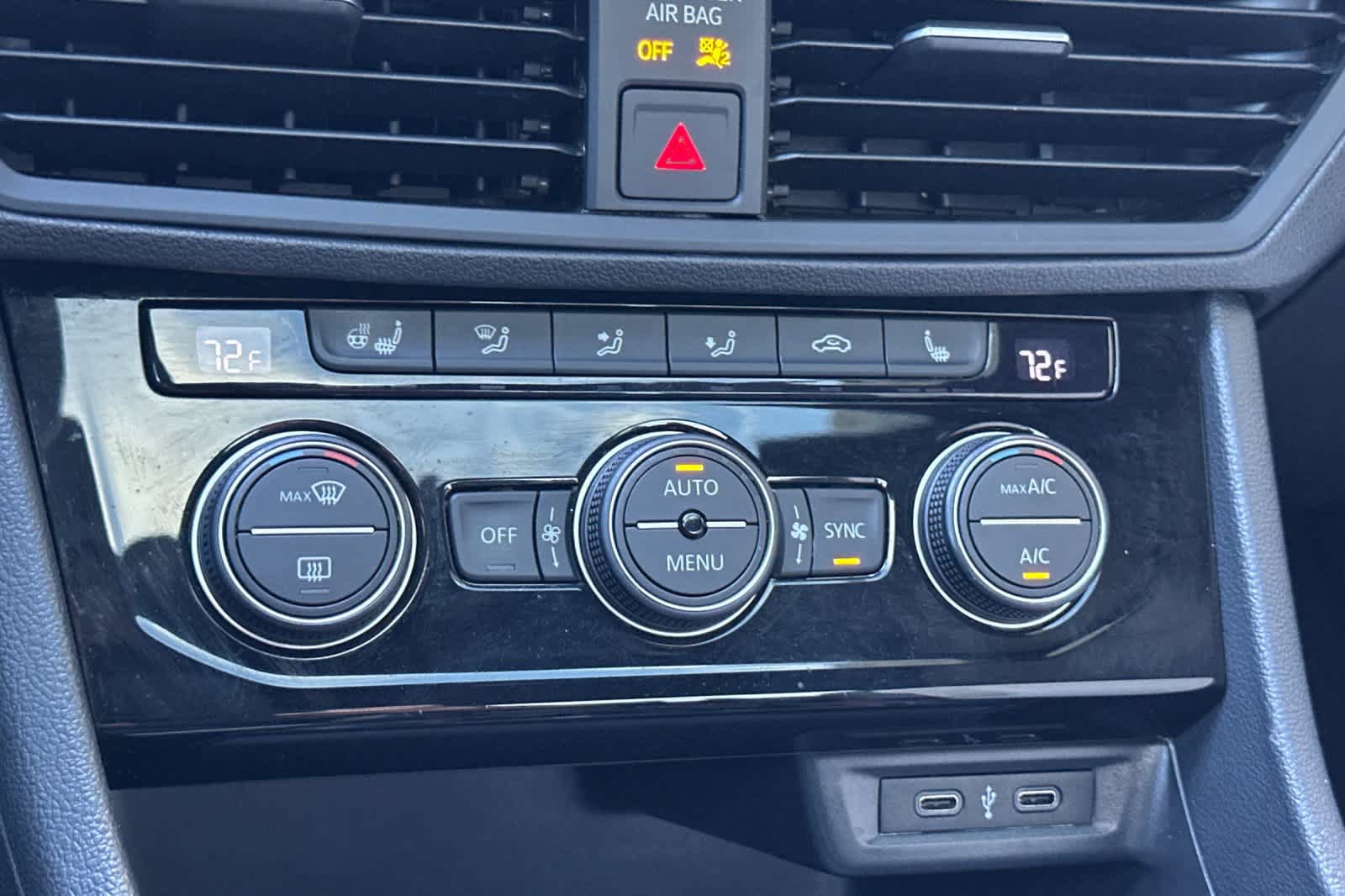 Used 2020 Volkswagen Jetta R-Line w/ R-Line Cold Weather Package FWD image 19