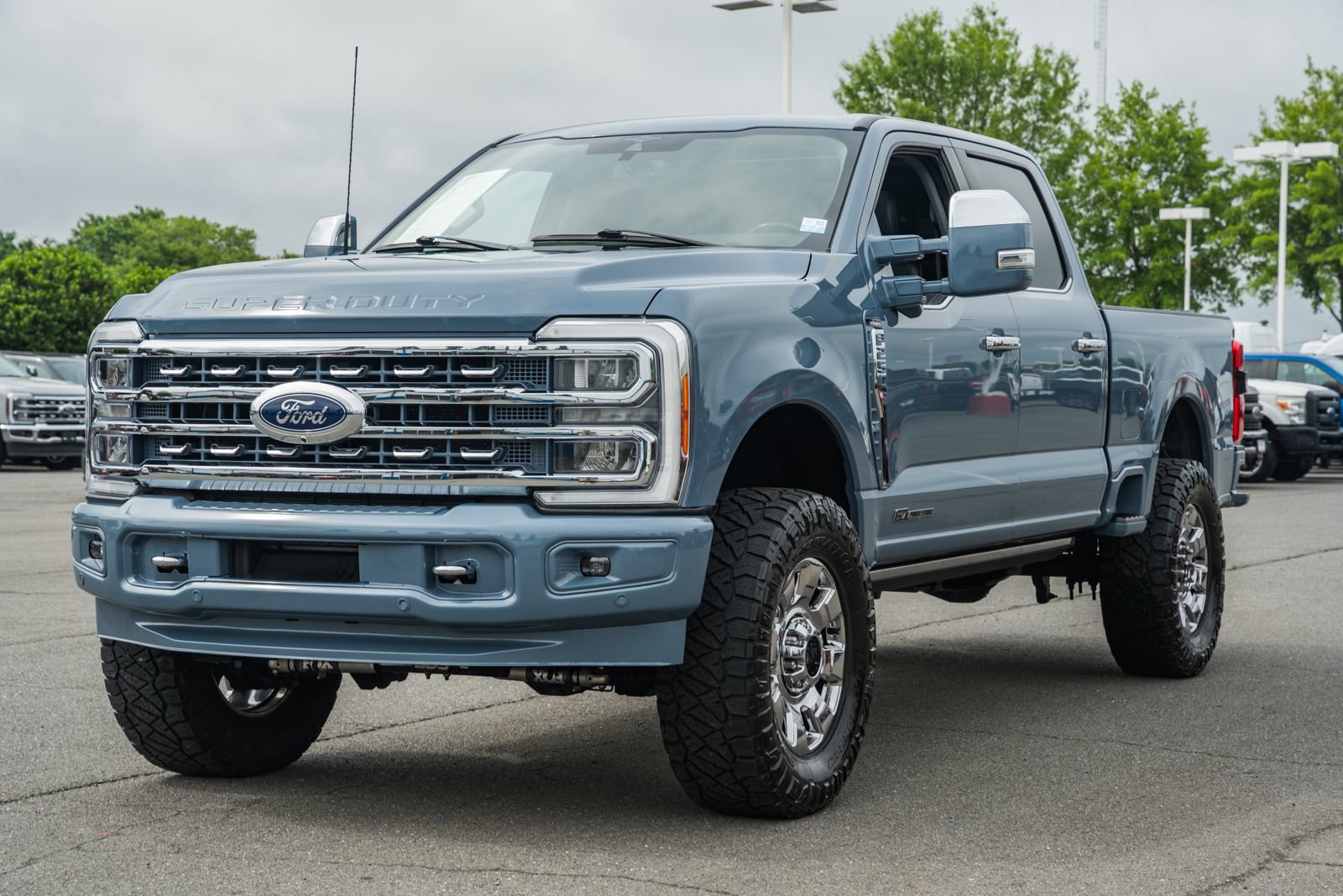 Certified 2023 Ford F250 Lariat w/ Lariat Ultimate Package AWD/4WD image 3