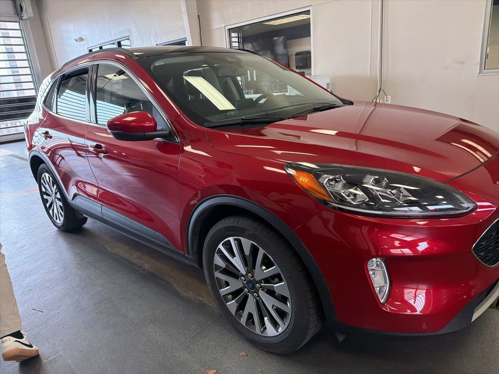 Certified 2020 Ford Escape Titanium w/ Titanium Premium Package 2.0
