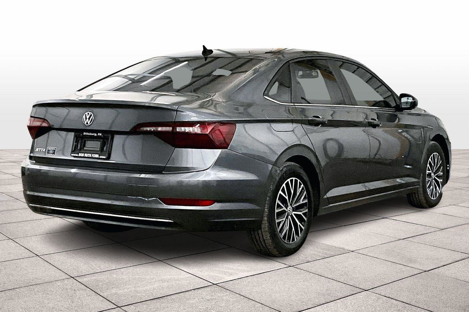 Used 2021 Volkswagen Jetta S image 3