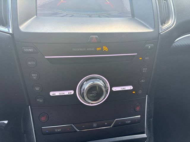 Certified 2019 Ford Edge ST w/ Cold Weather Package AWD/4WD image 39