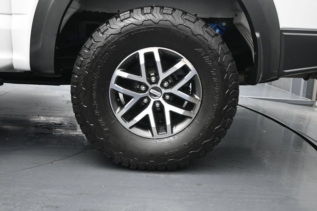 Certified 2018 Ford F150 Raptor w/ Equipment Group 802A Luxury AWD/4WD image 22
