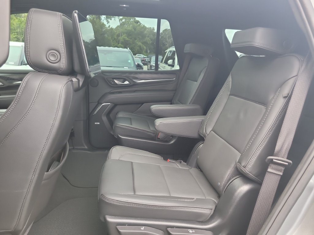 Used 2024 GMC Yukon Denali AWD/4WD image 11
