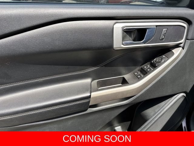 Certified 2022 Ford Explorer XLT w/ Equipment Group 202A AWD/4WD image 11